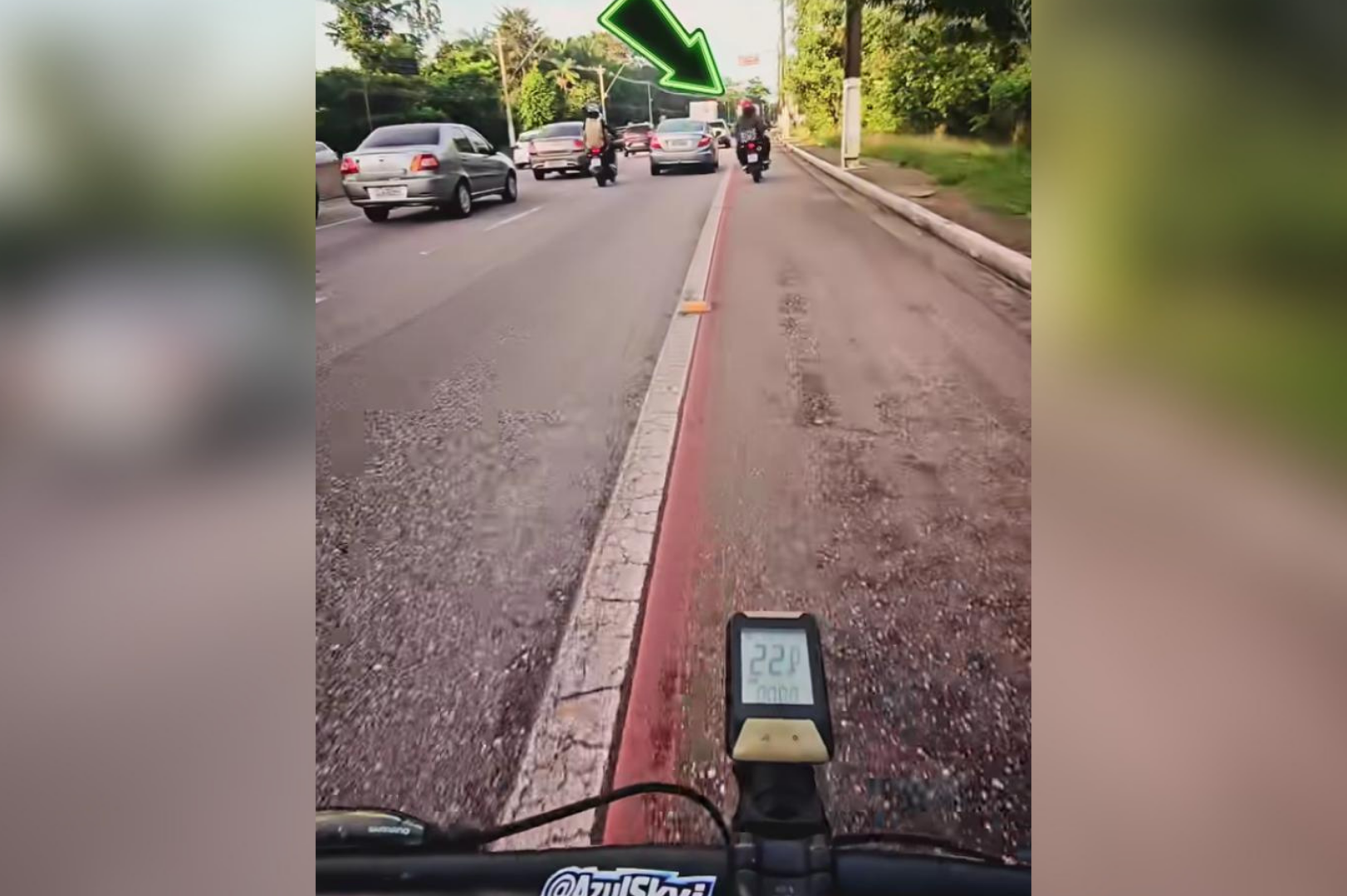 Ciclista repercute flagrando infrações no trânsito de Belém