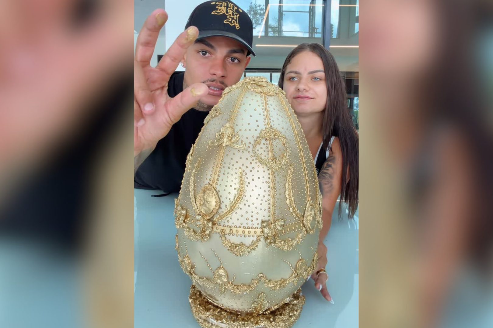 Vídeo: influenciadores repercutem ao comprar ovo de Páscoa de mais de R$ 20 mil