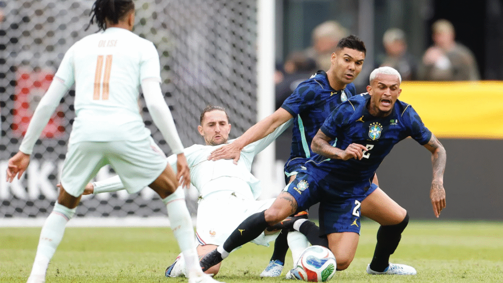 França assume liderança do ranking da Fifa e Brasil cai para 6º lugar