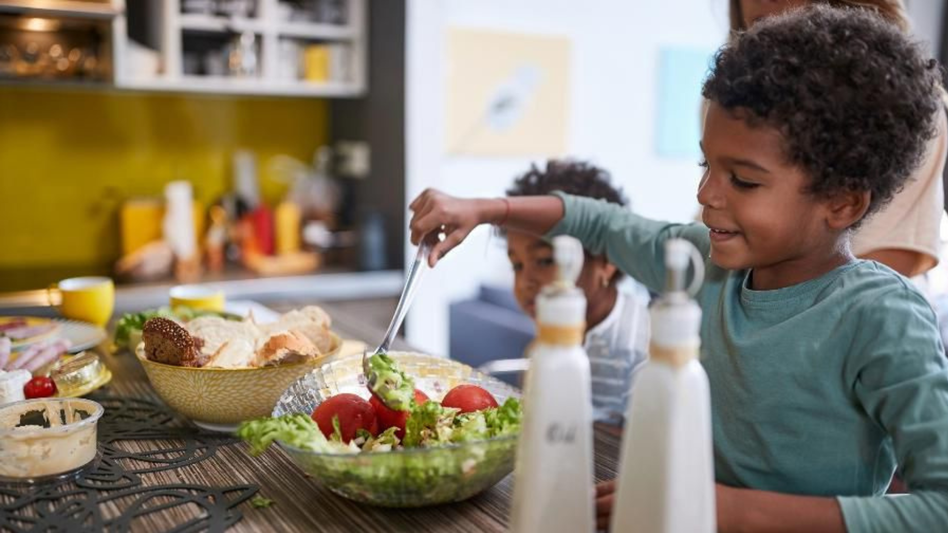 Consumo de frutas e verduras ainda é baixo entre brasileiros, aponta estudo