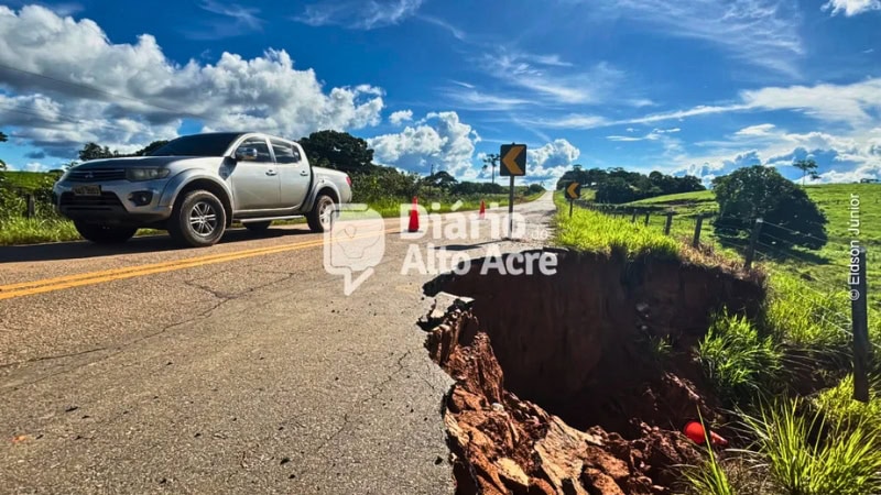 Erosão ameaça interditar trecho da BR-317 entre Brasiléia e Assis Brasil