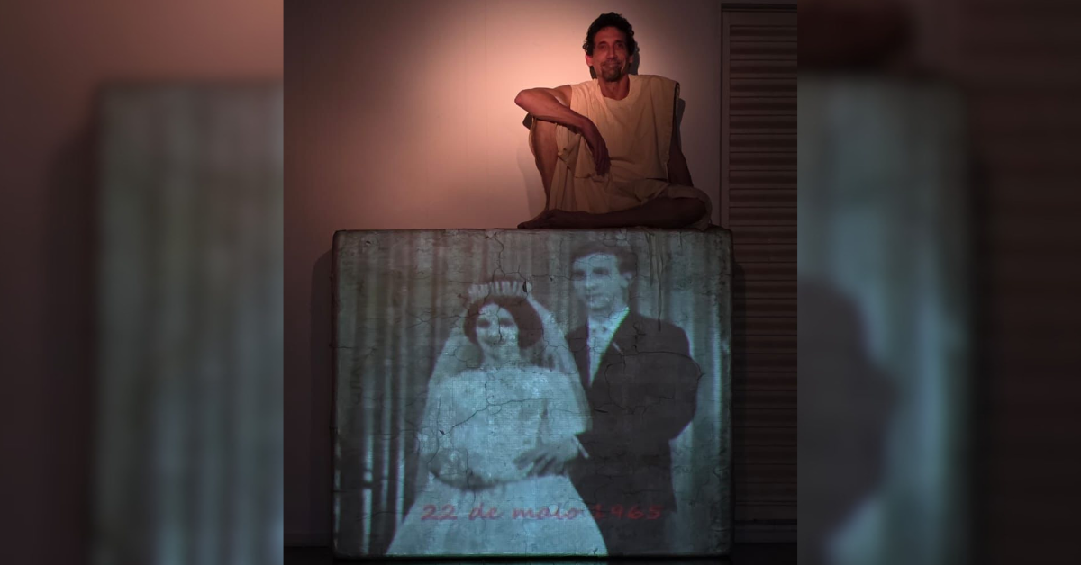 Espetáculo transforma memórias de família e áudios de WhatsApp em dança no Sesc, em Belém