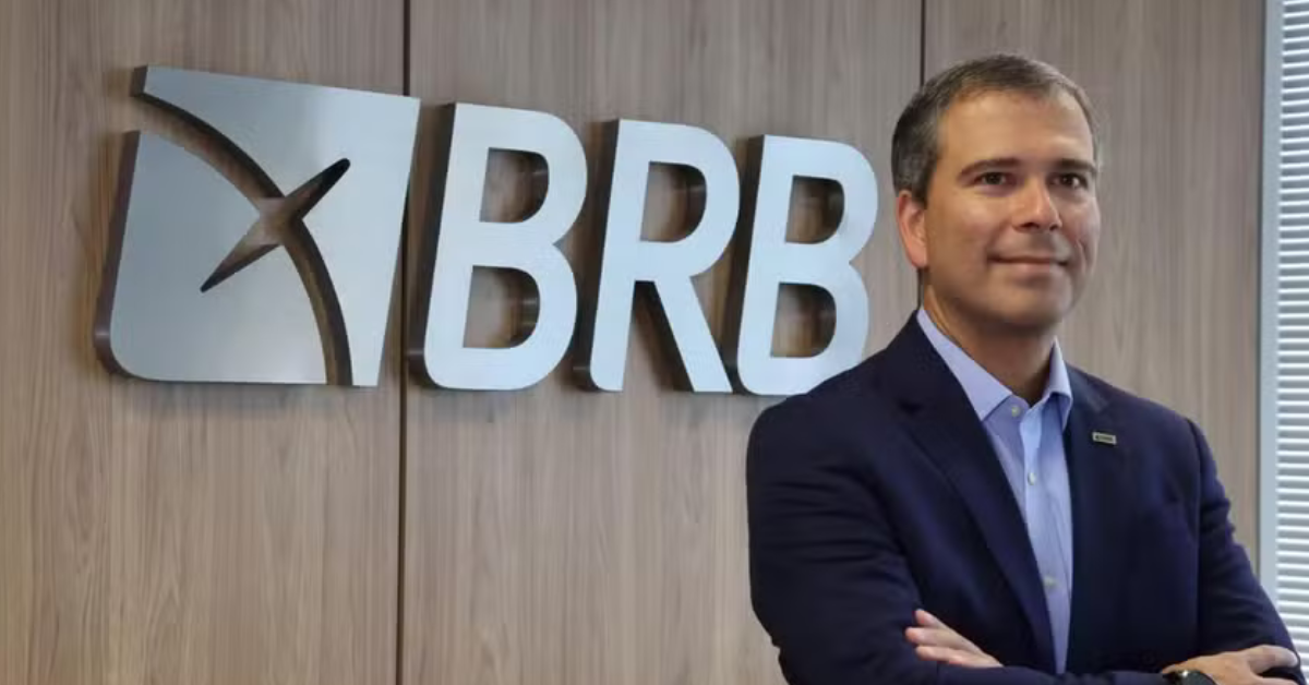 Ex-presidente do Banco de Brasília é preso pela PF em investigação sobre o caso Master