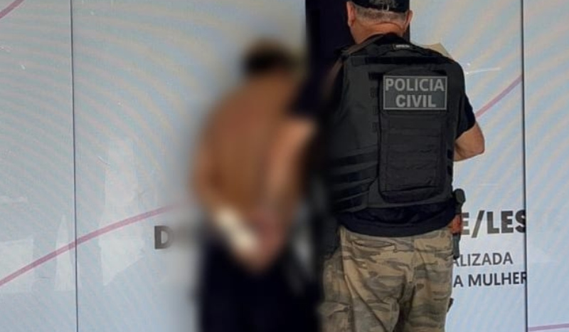 Sem aceitar fim de relacionamento, homem rouba celular da ex em Manaus