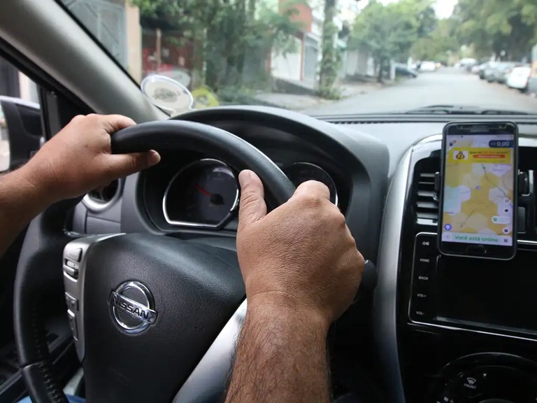 Bloqueio sem explicação leva motorista a ser indenizado pela Uber no Amapá – SelesNafes.com