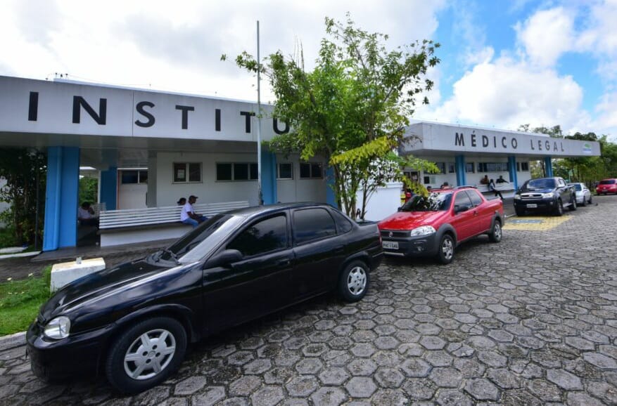 Idosa de 72 anos é assassinada a facadas após ter casa invadida em Manaus