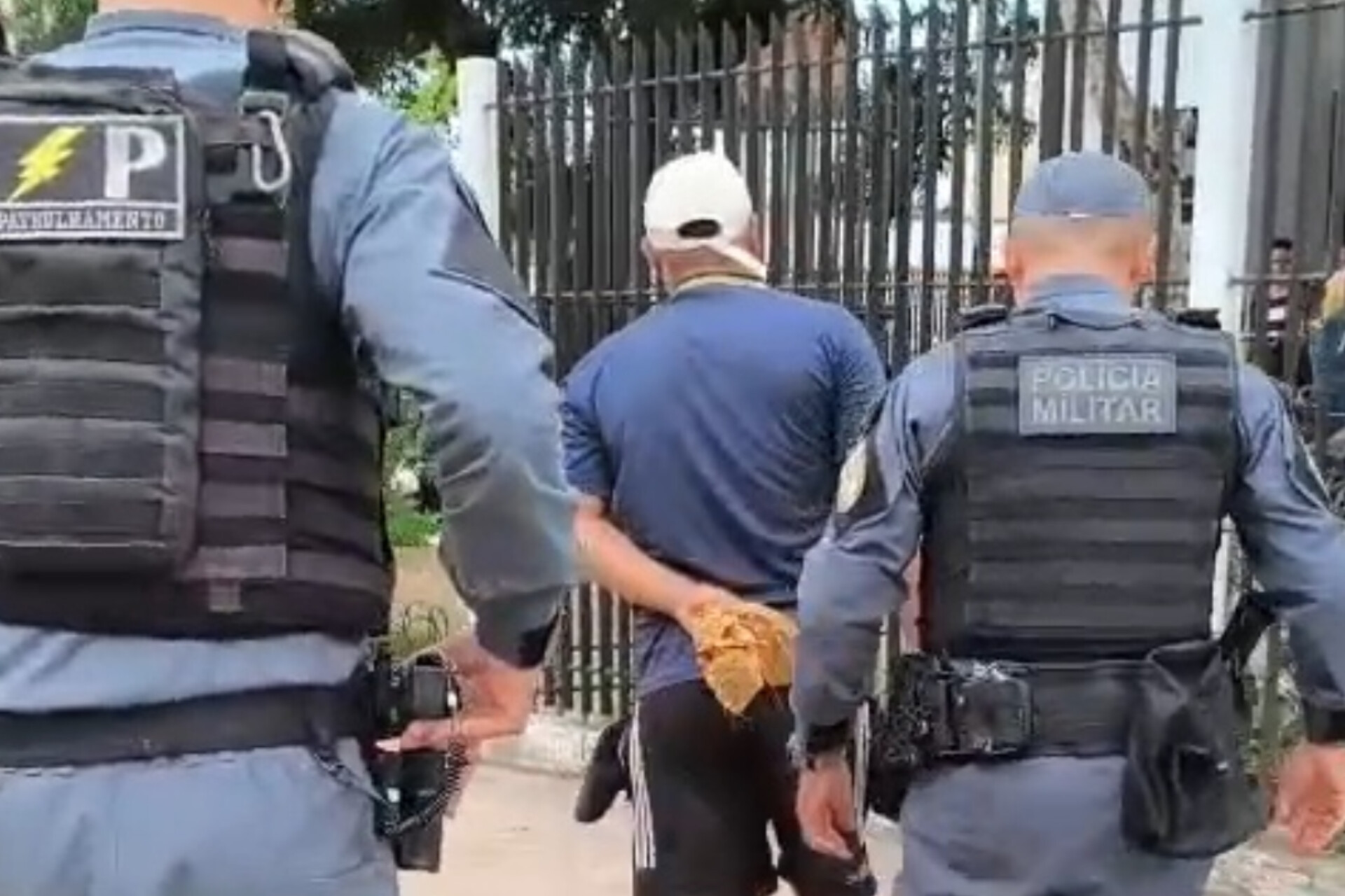 Homem confessa que vendia drogas e alega dificuldades financeiras para cometer crime – Diário do Amapá