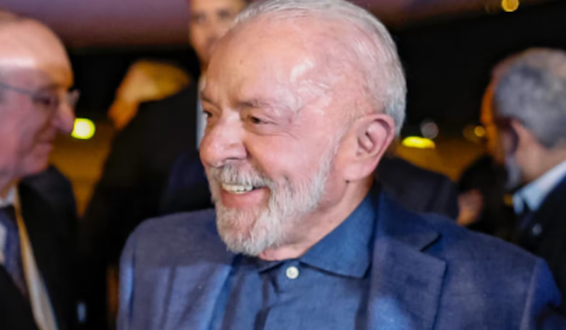 Presidente Lula dá entrada em hospital para passar por procedimentos médicos