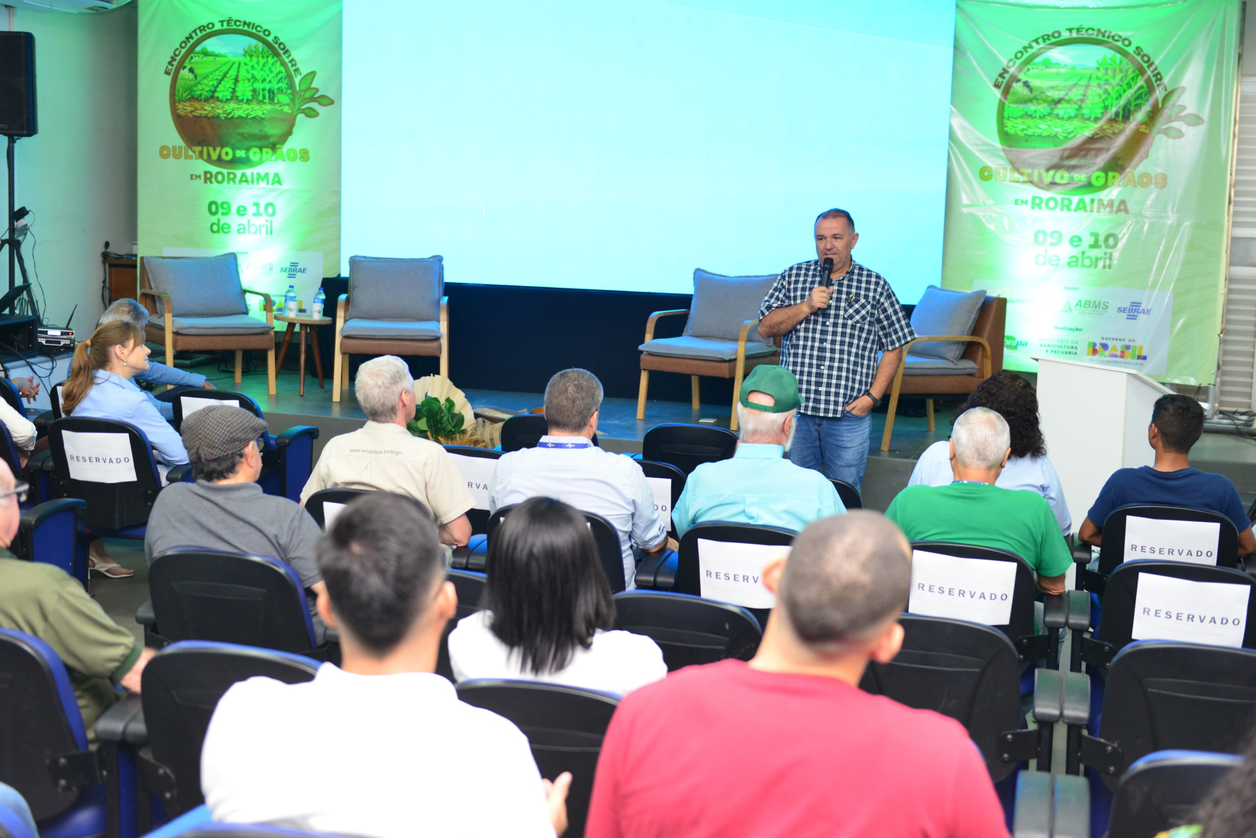 Pesquisas e tecnologias impulsionam encontro sobre cultivo de grãos em Roraima