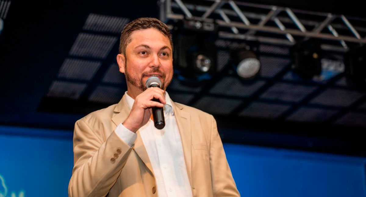 Jonatas França desponta como pré-candidato a deputado federal na região central
