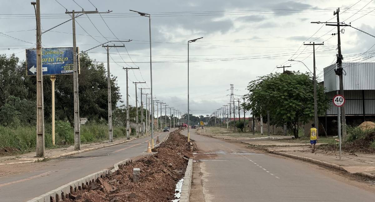 Iluminação na Estrada dos Periquitos ganha tecnologia