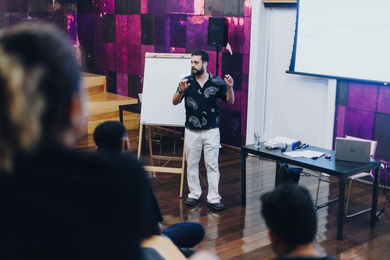 Projeto “Bomba: no miolo da história” abre inscrições para oficina gratuita de roteiro em São Luís