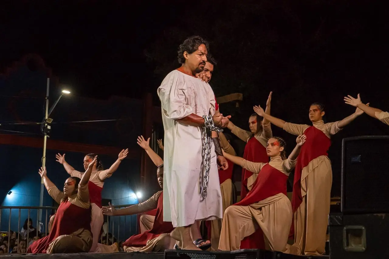 Encenação da Paixão de Cristo encerra e finaliza programação da Sexta-feira Santa em Rio Branco