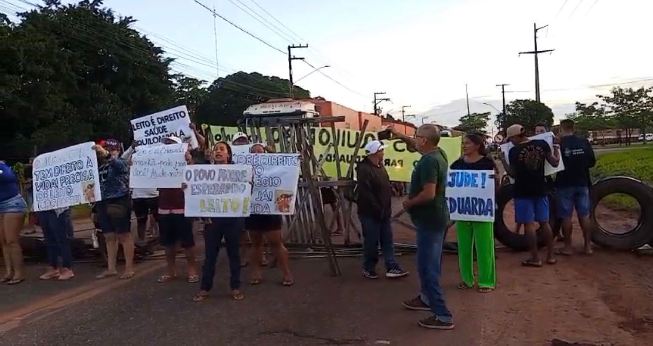 Quilombolas bloqueiam Alça Viária em Moju para cobrar leito de UTI para paciente com síndrome rara