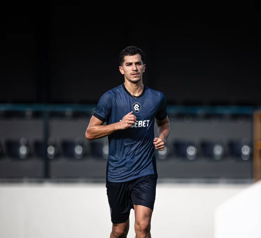 Vitor Bueno nega pedido para sair do Remo: “O que mais quero é estar em campo”