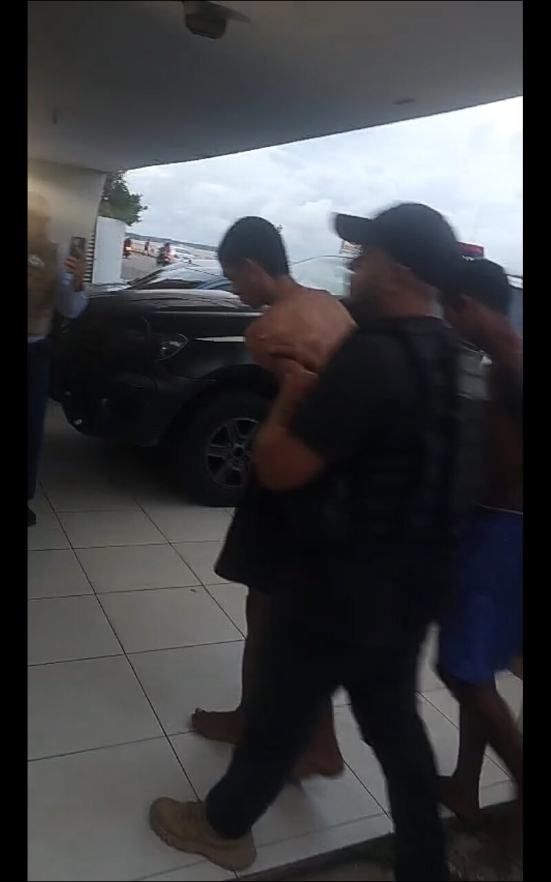 Vídeo: quatro homens são presos por triplo homicídio na Vila Maranhão; menor é apreendido