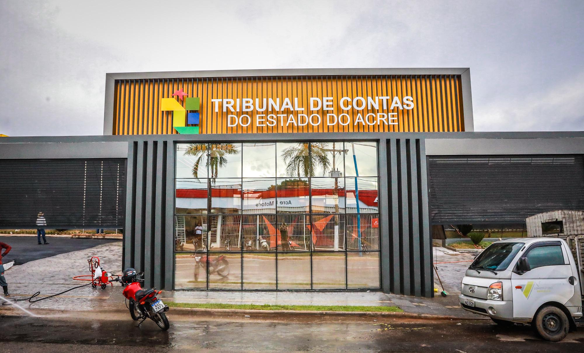 Terceirizados denunciam perseguição e assédio moral no TCE do Acre