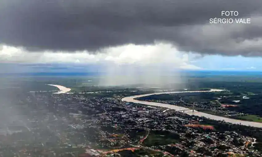 Calor e chuvas passageiras devem marcar esta sexta-feira no Acre