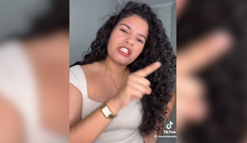 “Tenha dinheiro antes de se assumir”