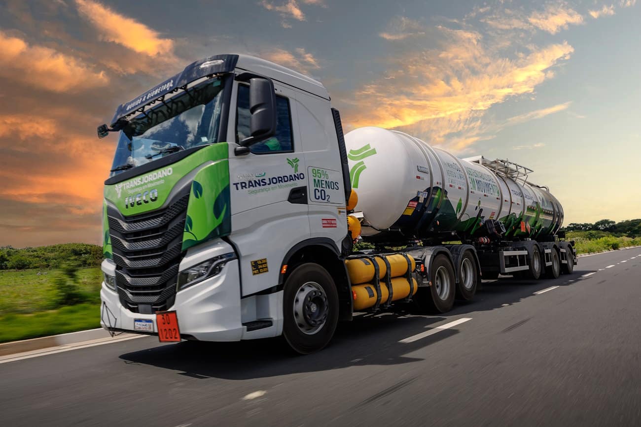 Transjordano recebe R$ 140 milhões do BNDES para criação de Corredor Verde com caminhões a biometano em São Paulo