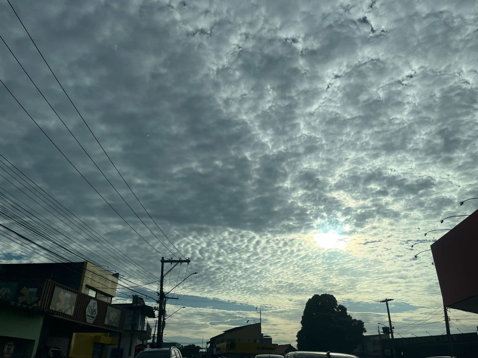 Calor abafado e chuvas rápidas devem marcar a semana no Acre, aponta Friale