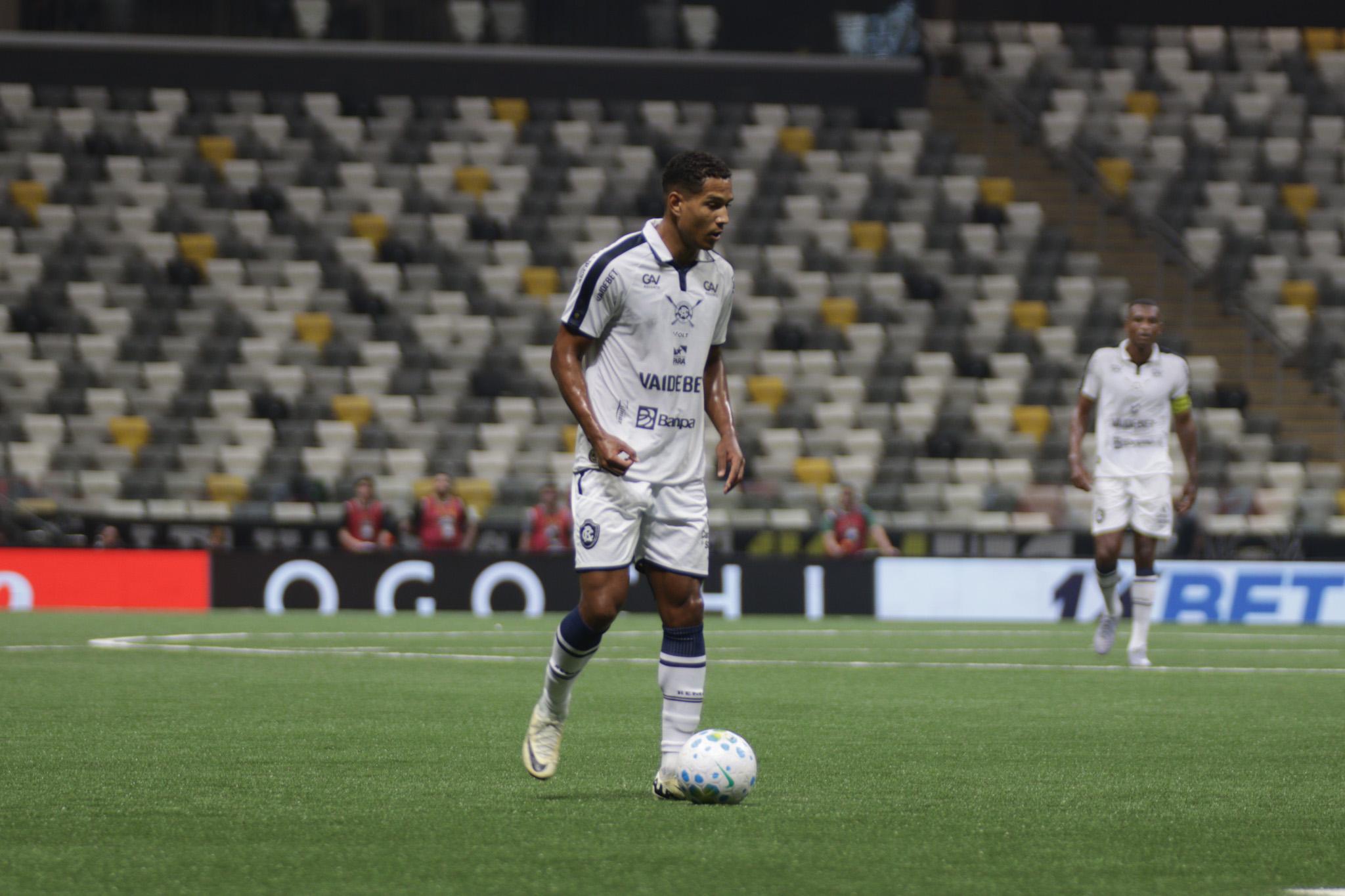 Médico do Remo projeta volta de João Lucas ainda em 2026