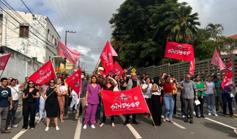 Greve na saúde: servidores do Hospital Universitário pedem reajuste salarial e outros benefícios