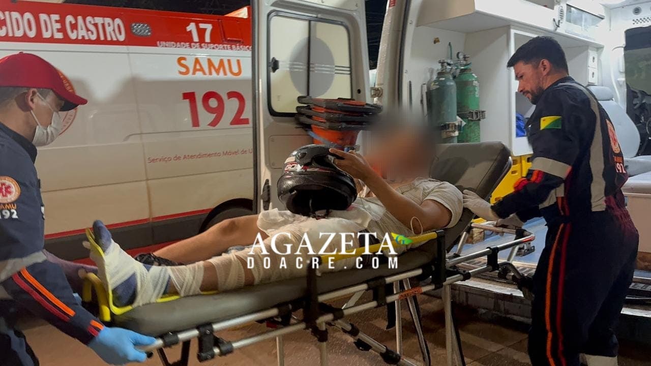 Motociclista perde controle, bate em poste e é arremessado contra portão no bairro Preventório