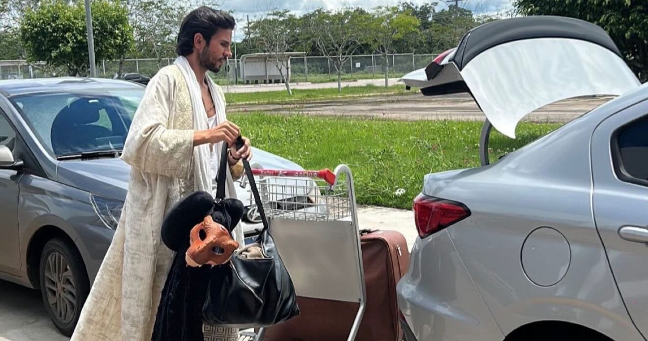 Após anunciar própria morte e reaparecer na Páscoa, influenciador do Acre muda nome do perfil: “Jesus Dourado”