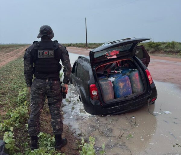 Polícia apreende mil litros de combustível em Alto Alegre