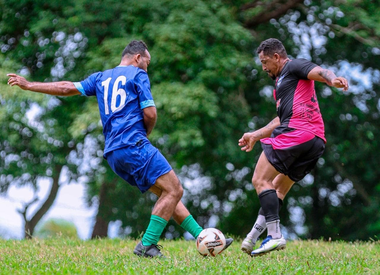 Amigos do Doca e Amigos do Dudu decidem 42º Campeonato de Férias