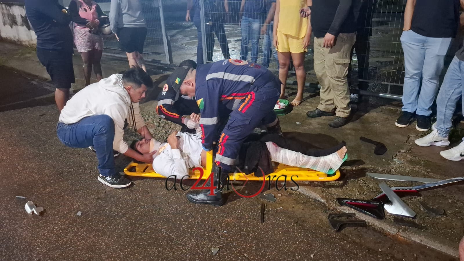 Colisão entre moto e caminhonete deixa jovem ferido em Rio Branco