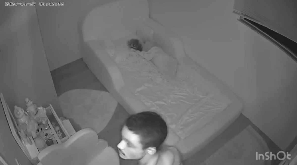 Câmera registra homem invadindo quarto de criança durante a madrugada no bairro Renascença, em São Luís