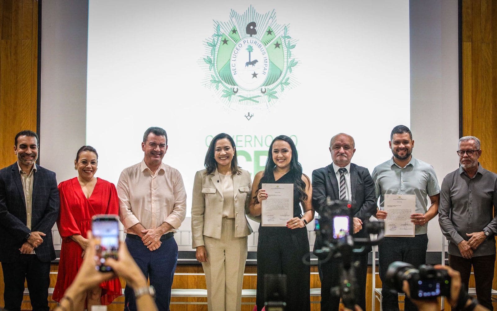 Mailza dá posse a novos servidores efetivos do Idaf