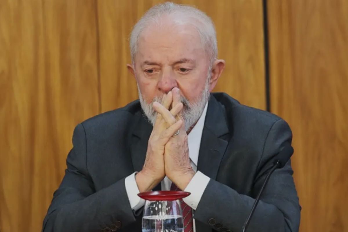 Congresso derruba veto de Lula a projeto que beneficia Bolsonaro…