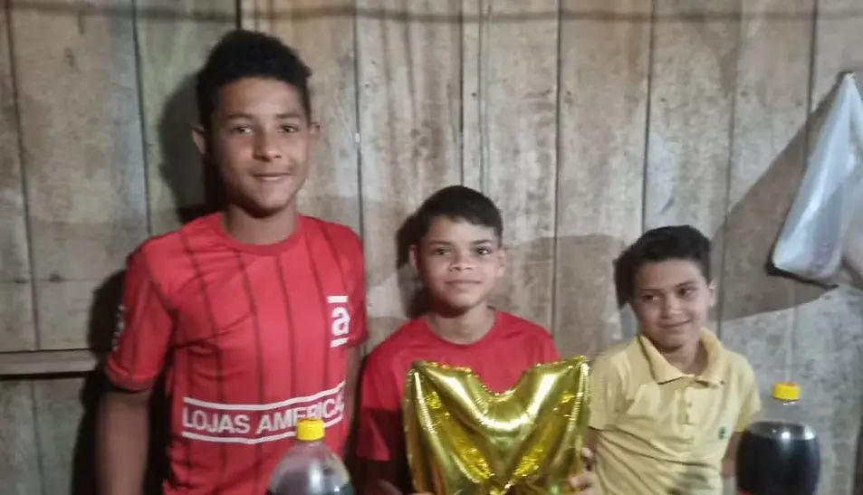Prefeitura se manifesta após morte de três adolescentes atingidos por peixe elétrico no Acre