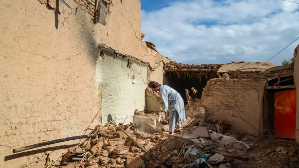 Terremoto mata 12 no Afeganistão, incluindo 8 pessoas da mesma família