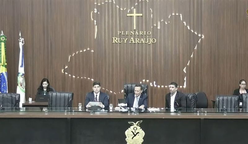Sem data, eleição para governador tampão aguarda PGE na Aleam