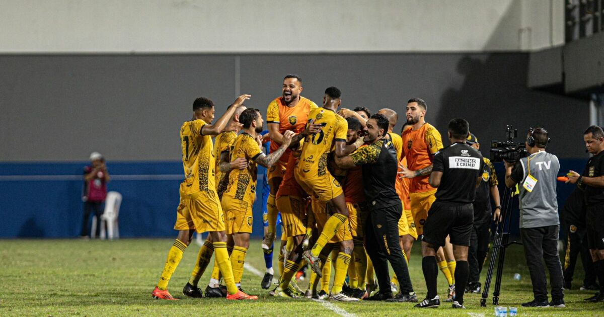 Amazonas FC vence o Maranhão-MA por 2 a 0 e segue líder na Série C