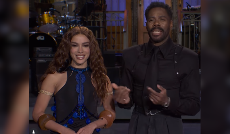 Anitta usa peça de ateliê do AM no Saturday Night Live nos EUA; veja a marca