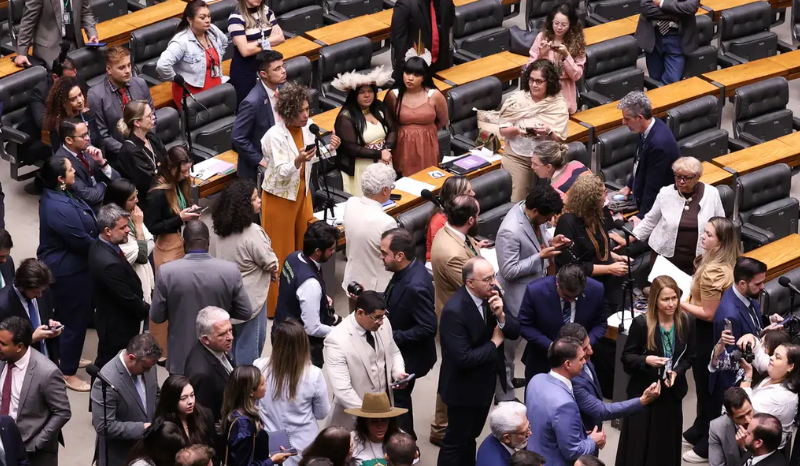 Veto de Lula à Dosimetria é derrubado no Congresso que reduz pena de Bolsonaro