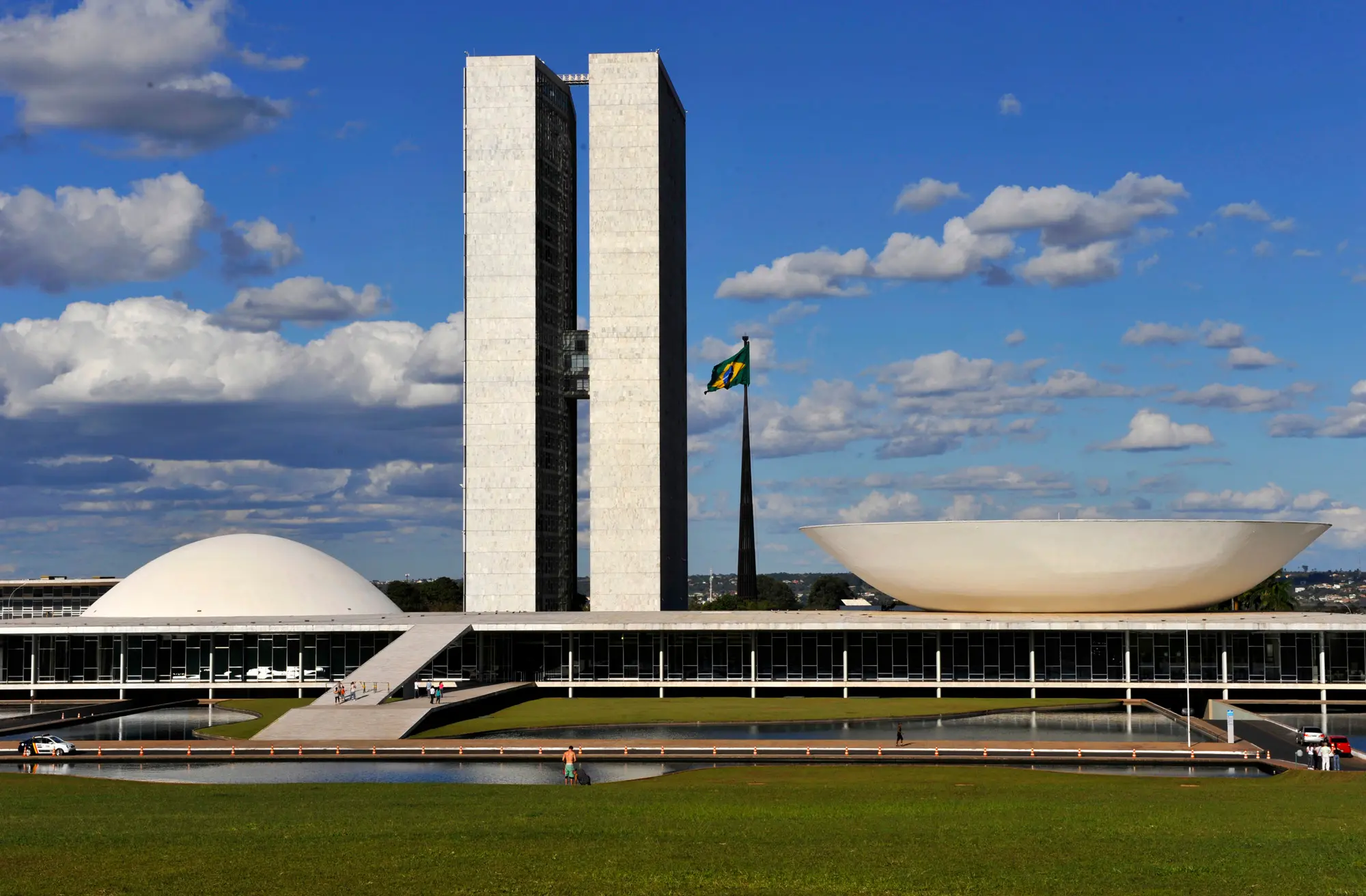 Entenda as diferenças entre os textos do Congresso e governo