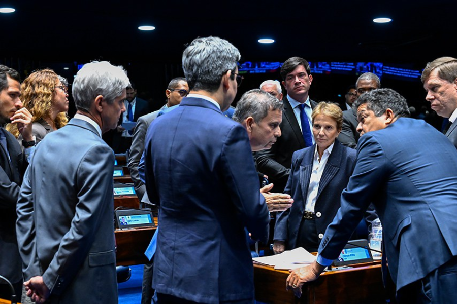 Senado altera MP do seguro-defeso e texto volta à Câmara