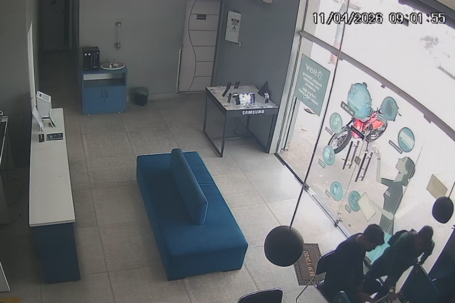 Trio é preso suspeito de assaltar loja de celulares em Marituba