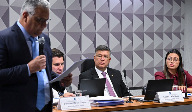 indiciamentos de Lulinha e Flávio Bolsonaro pode afetar eleições