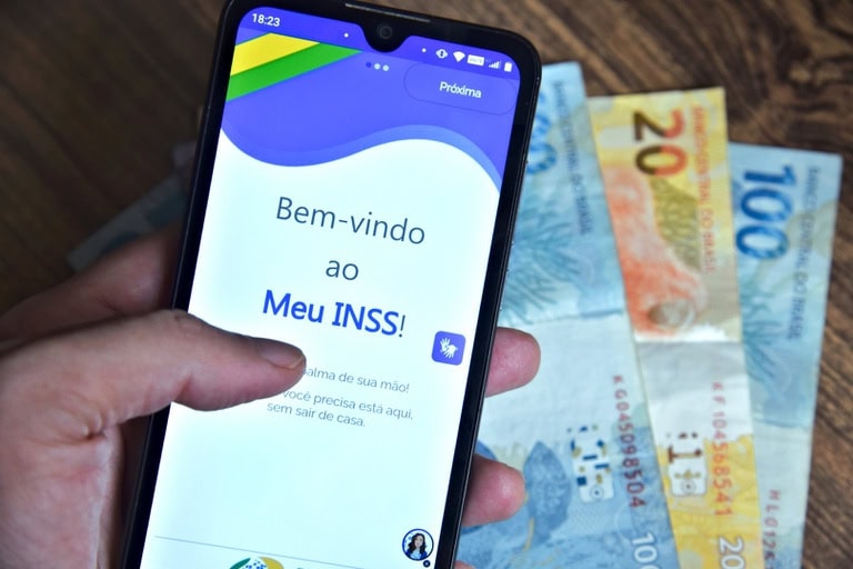 INSS paga segunda parcela do 13º a aposentados e pensionistas
