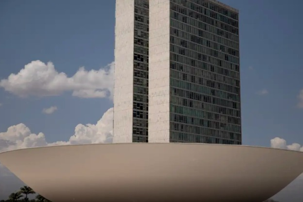 Volume de emendas supera orçamento da maioria dos estados…
