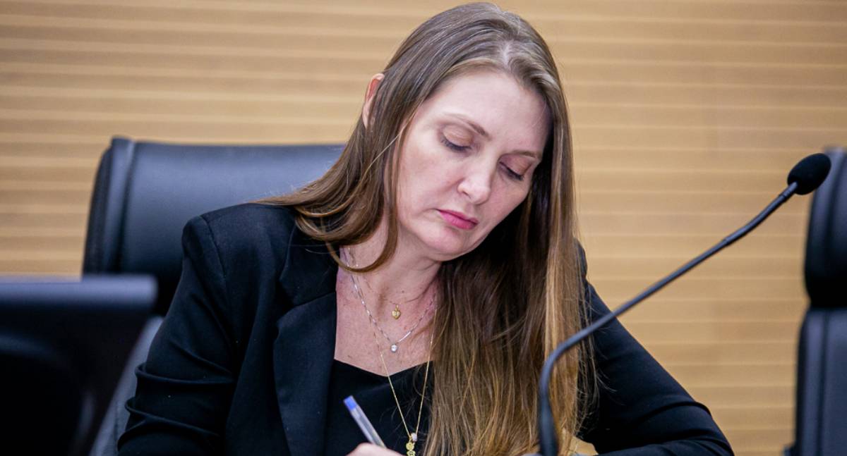 Deputada Lebrinha solicita videomonitoramento para reforçar segurança em Costa Marques