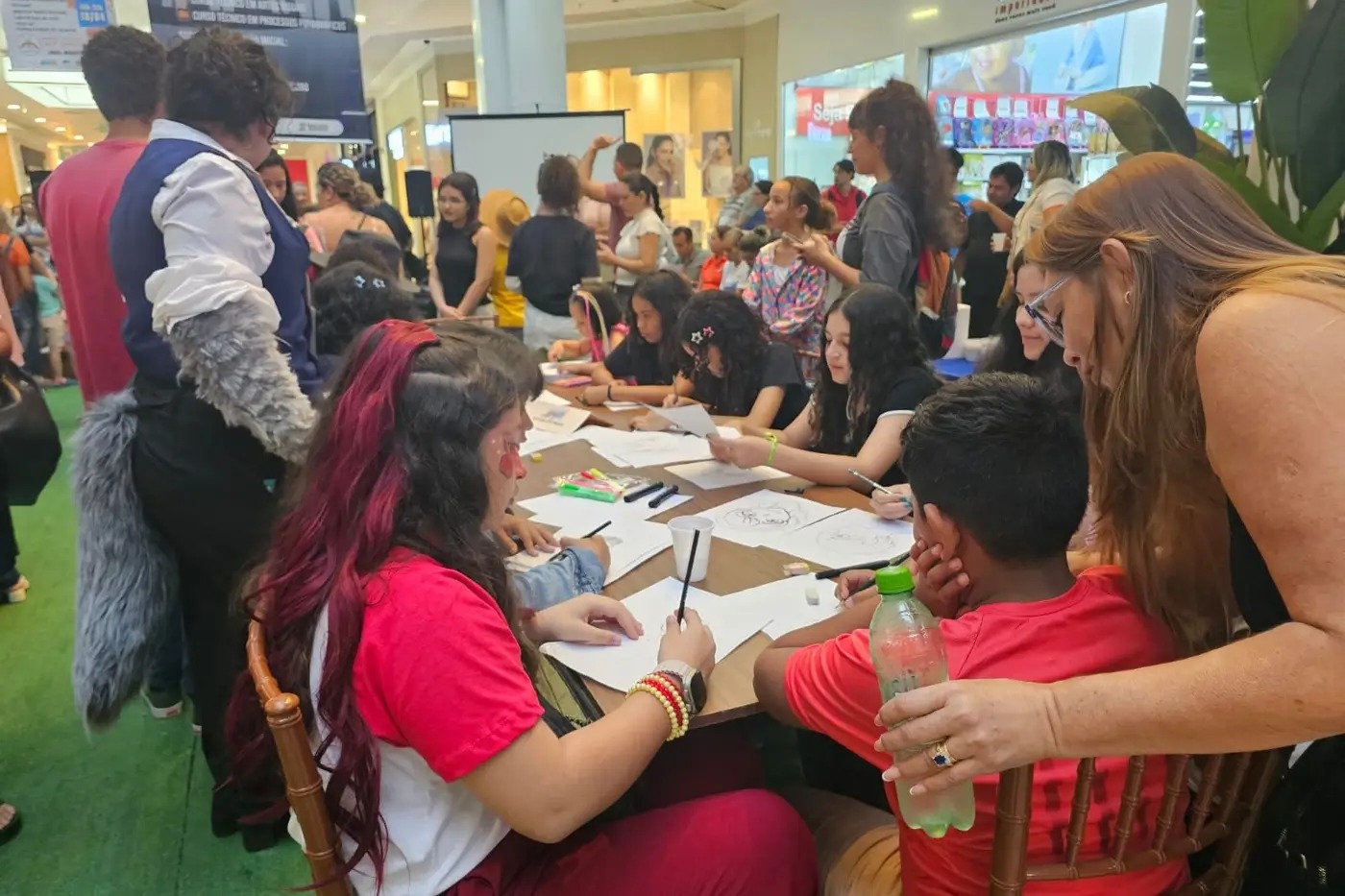 ‘Dia do Desenhista’ reúne artistas e público em programação cultural no Macapá Shopping – Diário do Amapá