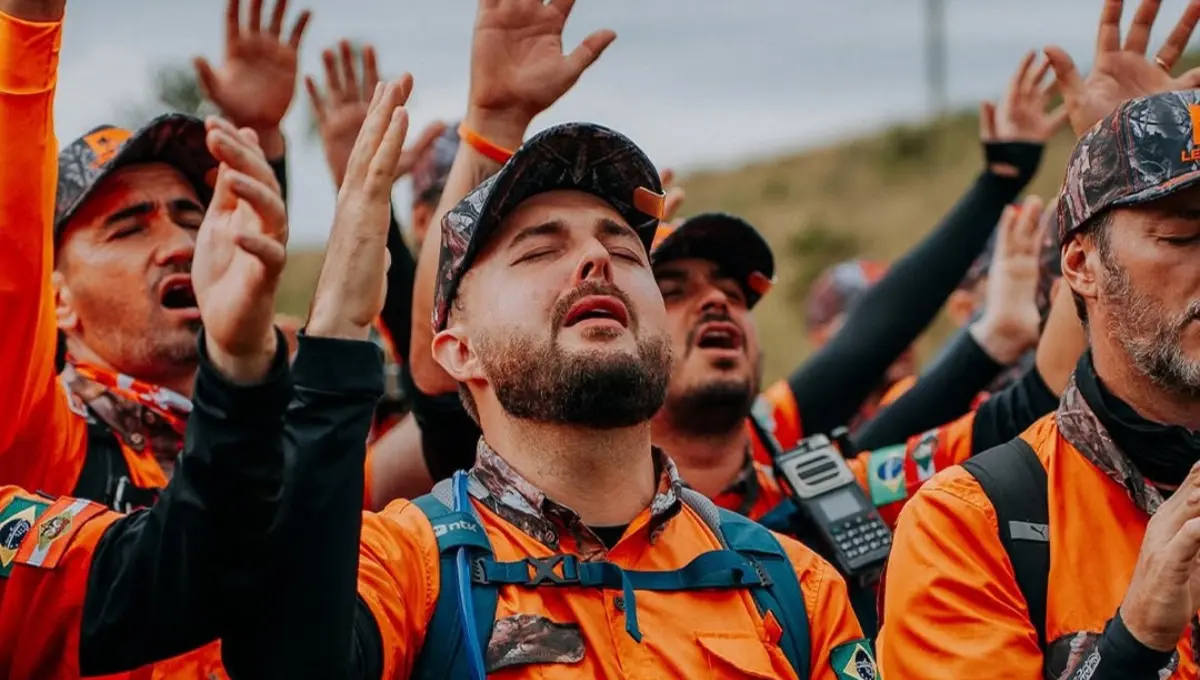 Legendários encontro de homens para vivências na natureza
